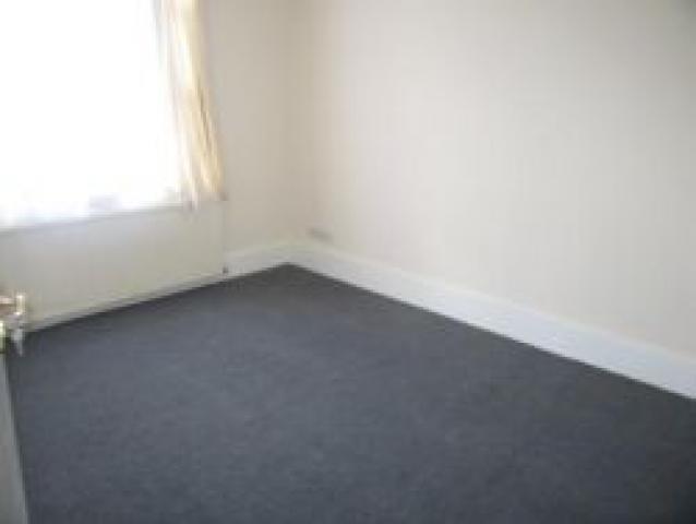 			Garden Flat, 2 Bedroom, 1 bath, 1 reception Flat			 Lancaster Road, DOLLIS HILL NW10