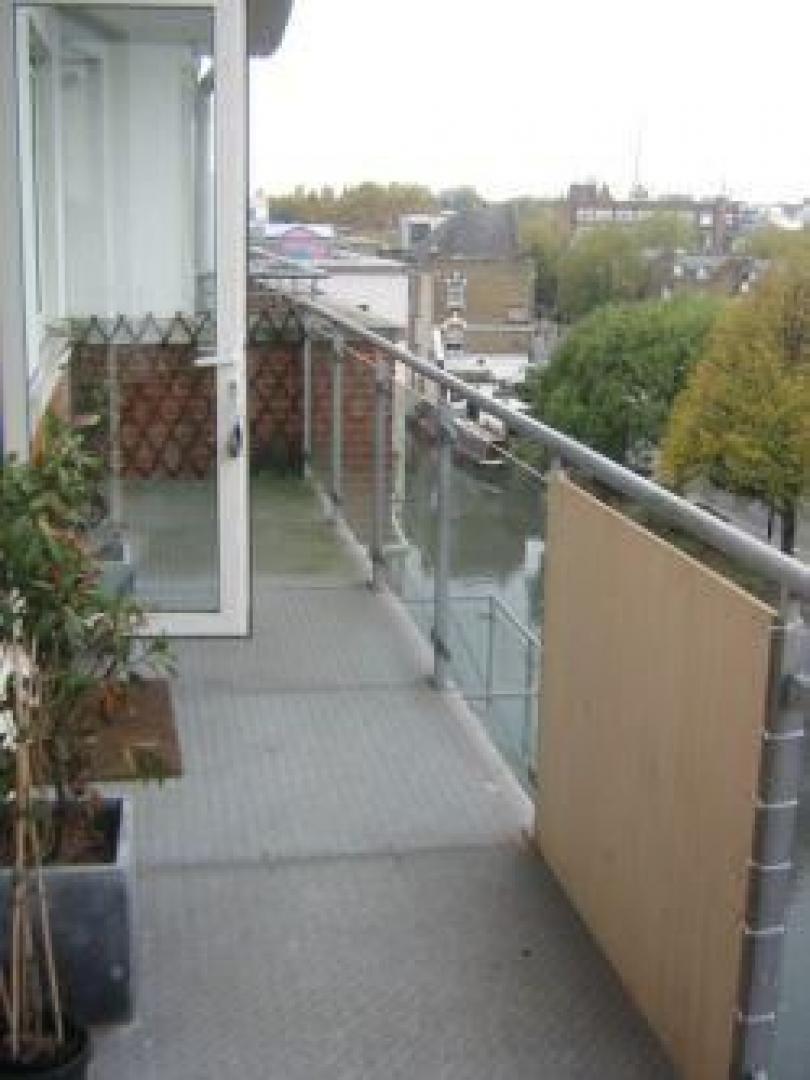 			1 Bedroom, 1 bath, 1 reception Flat			 Quayside House, Ladbroke Grove