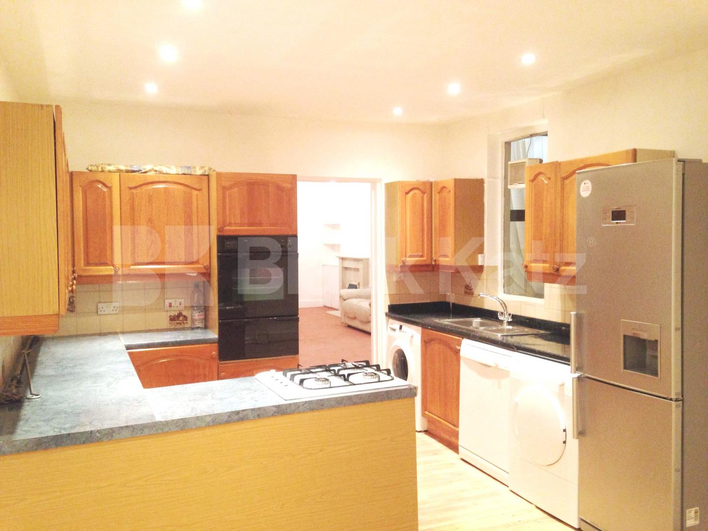 			NEW INSTRUCTION, 3 Bedroom, 1 bath, 1 reception House			 Caverswall Street, NORTH KENSINGTON