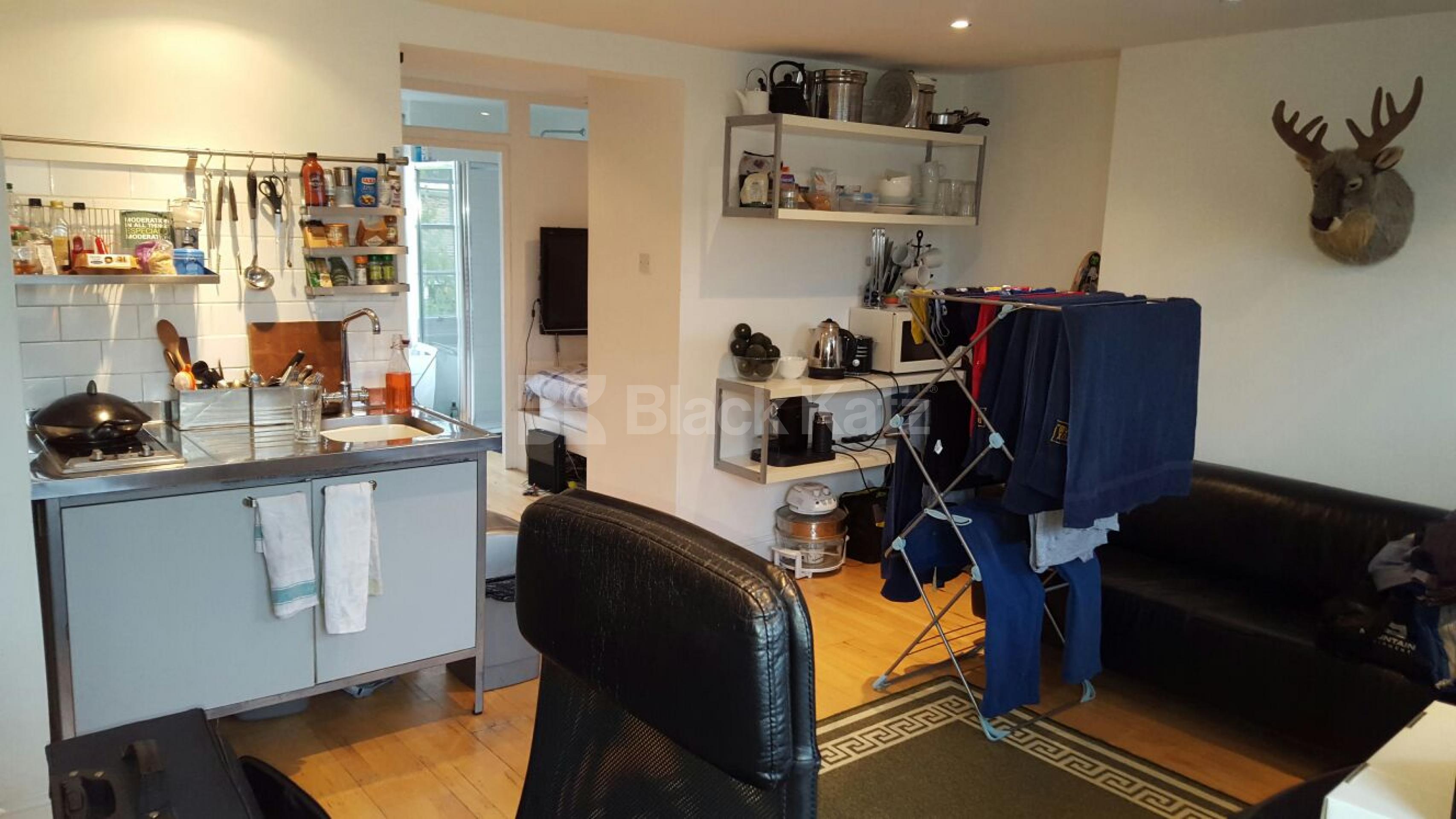 			New Instruction, Studio Apartment, 1 bath, 1 reception Flat			 Liverpool Road, BARNSBURY  N1