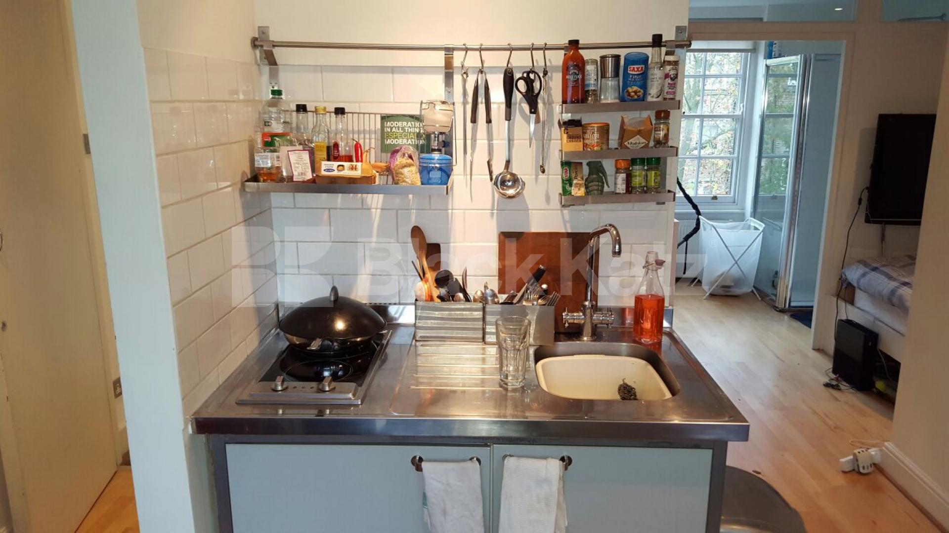 			New Instruction, Studio Apartment, 1 bath, 1 reception Flat			 Liverpool Road, BARNSBURY 