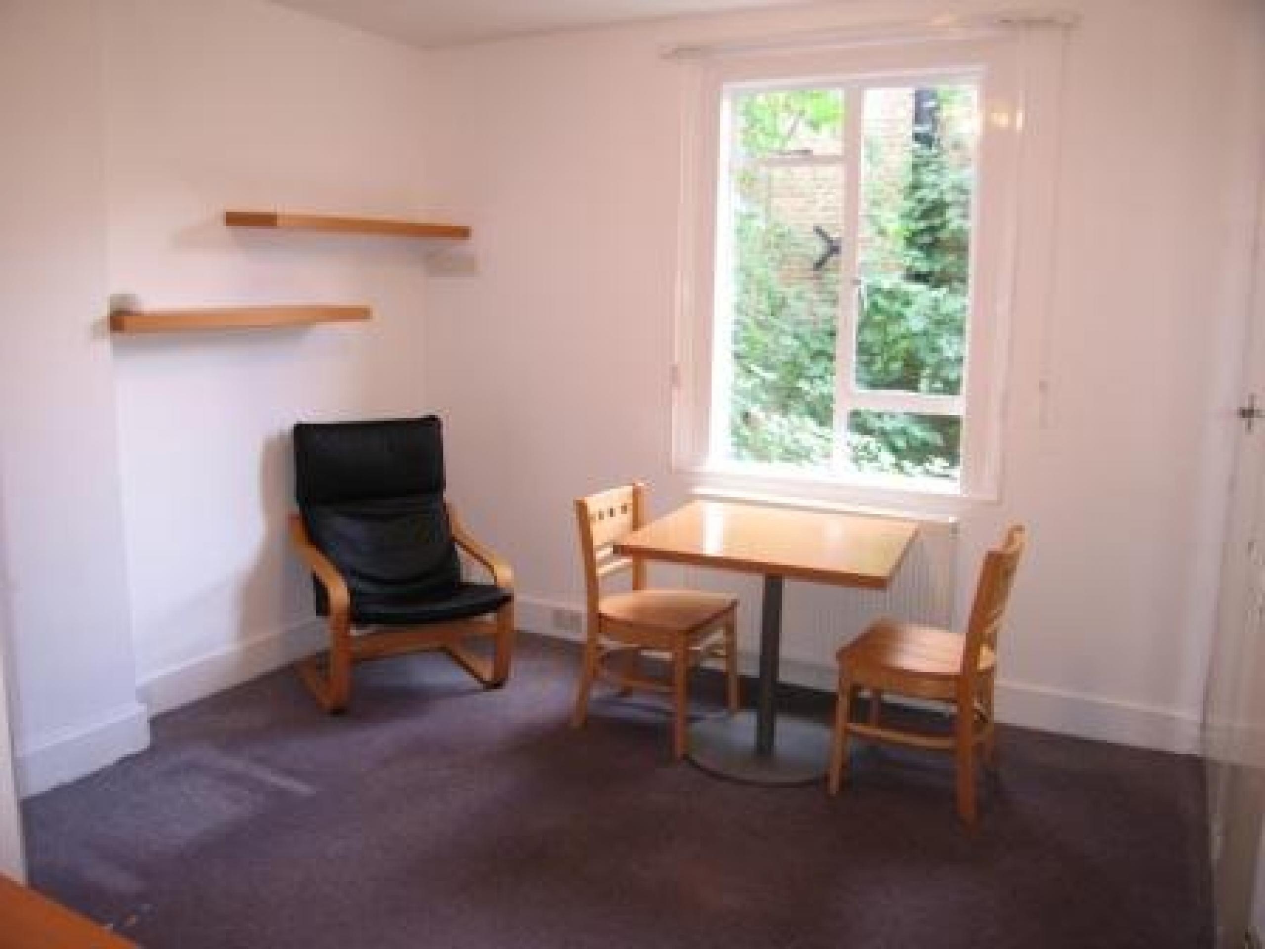 			Studio Apartment, 1 bath, 1 reception Studio			 West End Lane, WEST HAMPSTEAD NW6