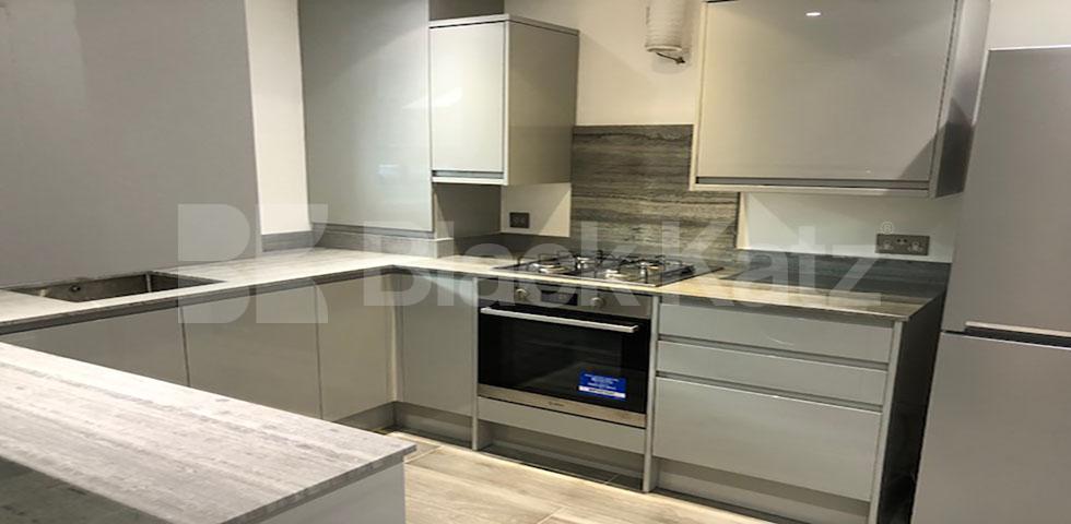 			NEW INSTRUCTION , 3 Bedroom, 1 bath, 1 reception Apartment			 Thomas Road , Limehouse/Mile End