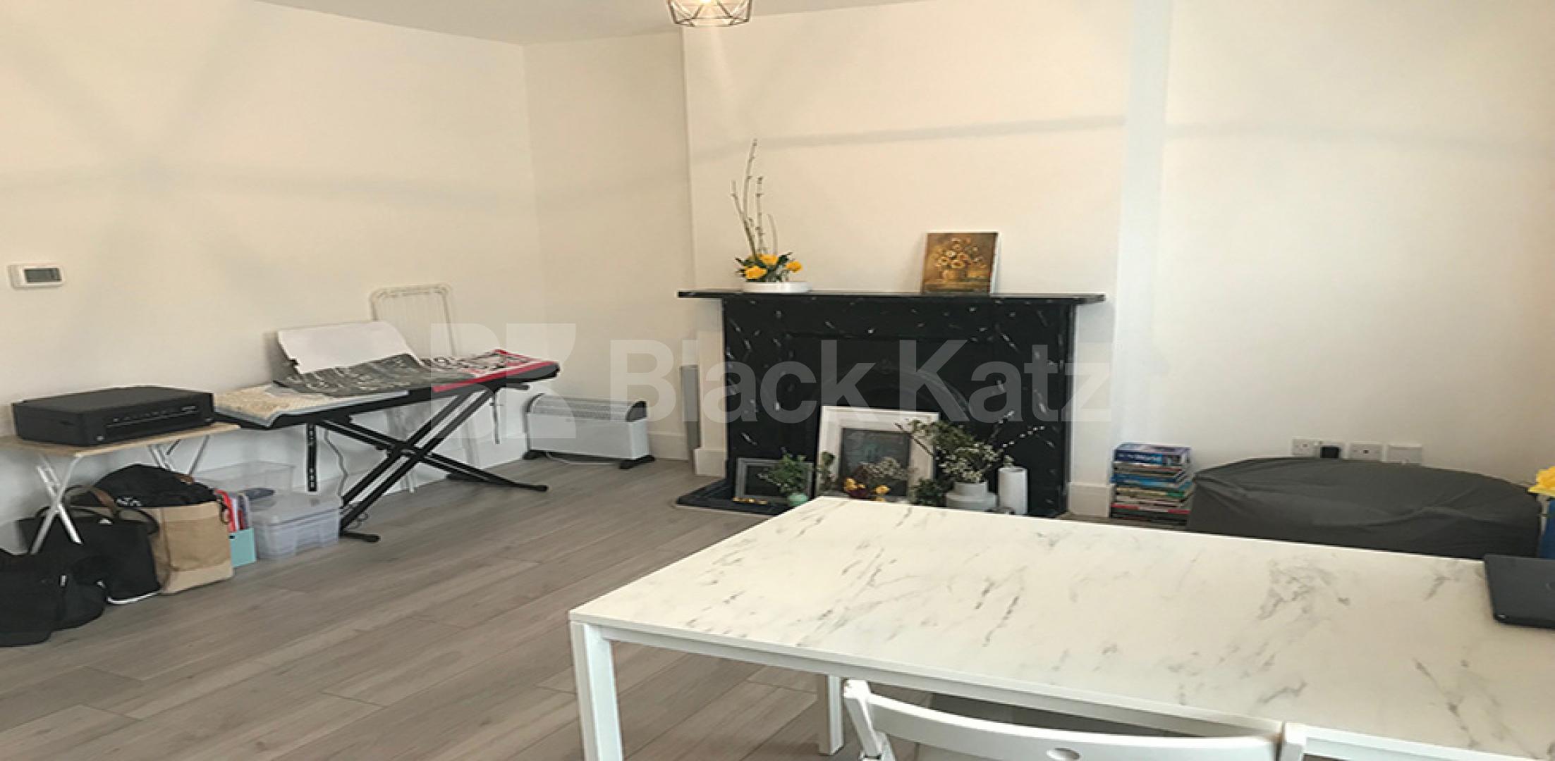 			New Instruction!, 1 Bedroom, 1 bath, 1 reception Flat			 Ferme Park Road, Finsbury Park / Crouch End