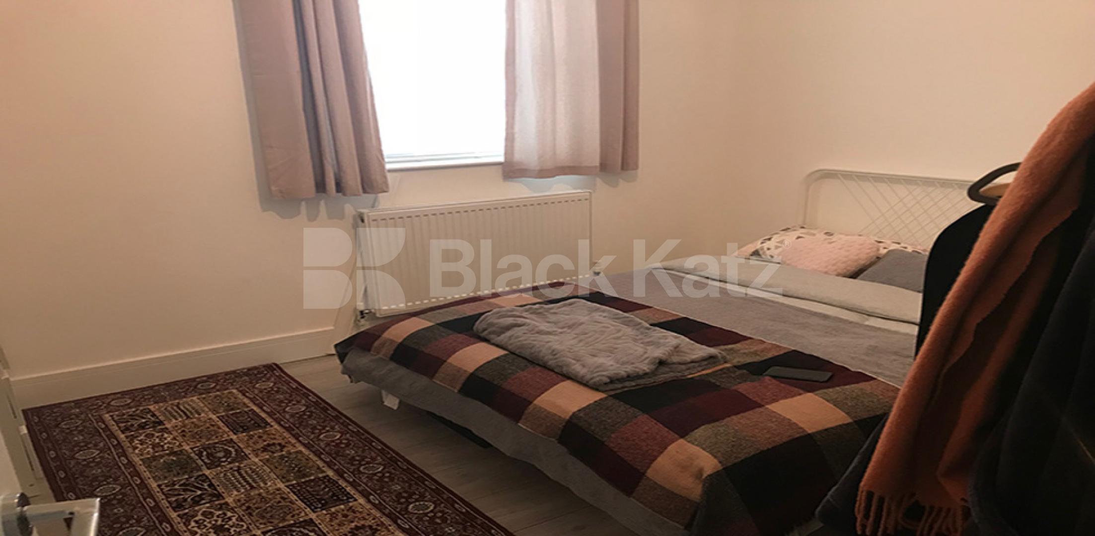 			New Instruction!, 1 Bedroom, 1 bath, 1 reception Flat			 Ferme Park Road, Finsbury Park / Crouch End