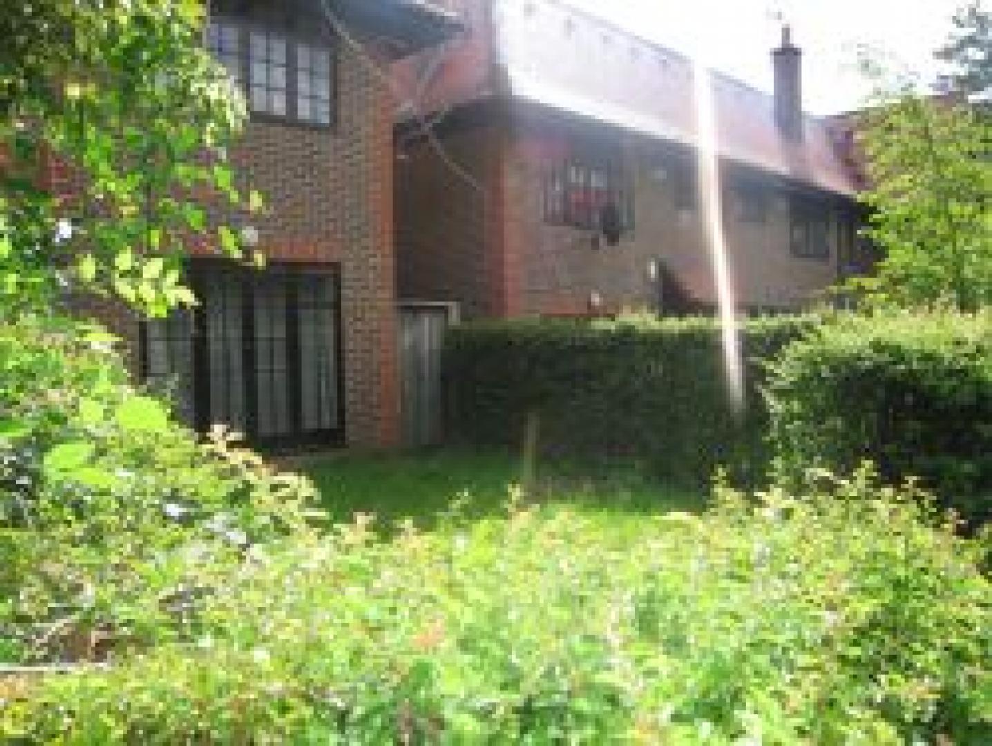 			New instruction, 3 Bedroom, 1 bath, 1 reception House			 Albany Row The Causeway, EAST FINCHLEY N2