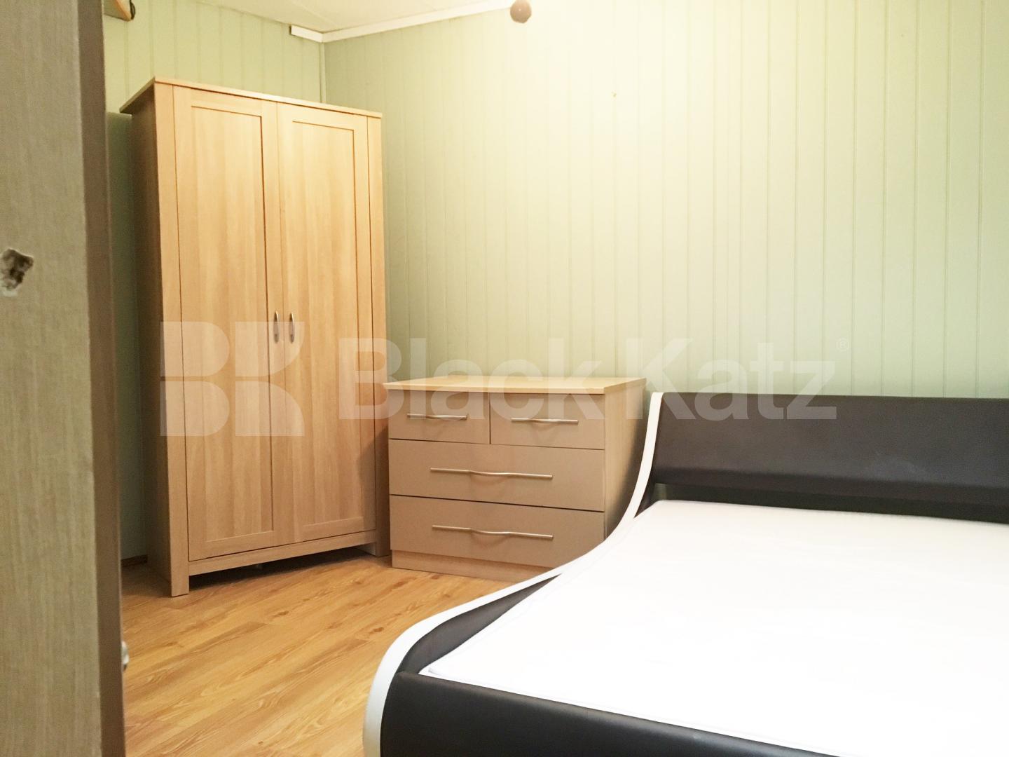 			INCULSIVE OF ALL BILLS!, 1 Bedroom, 1 bath, 1 reception Apartment			 KINGS CROSS ROAD **INC OF ALL BILLS**, KINGS CROSS