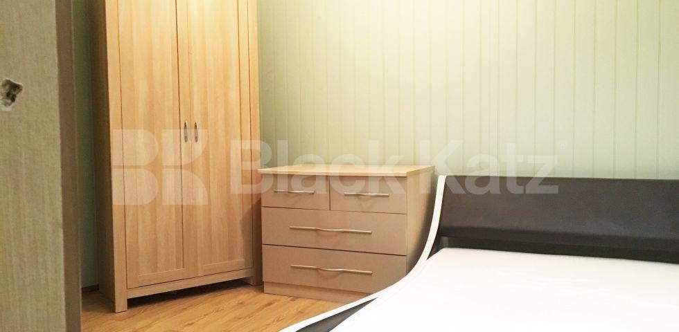 			INCULSIVE OF ALL BILLS!, 1 Bedroom, 1 bath, 1 reception Flat			 King's Cross Road, KING'S CROSS
