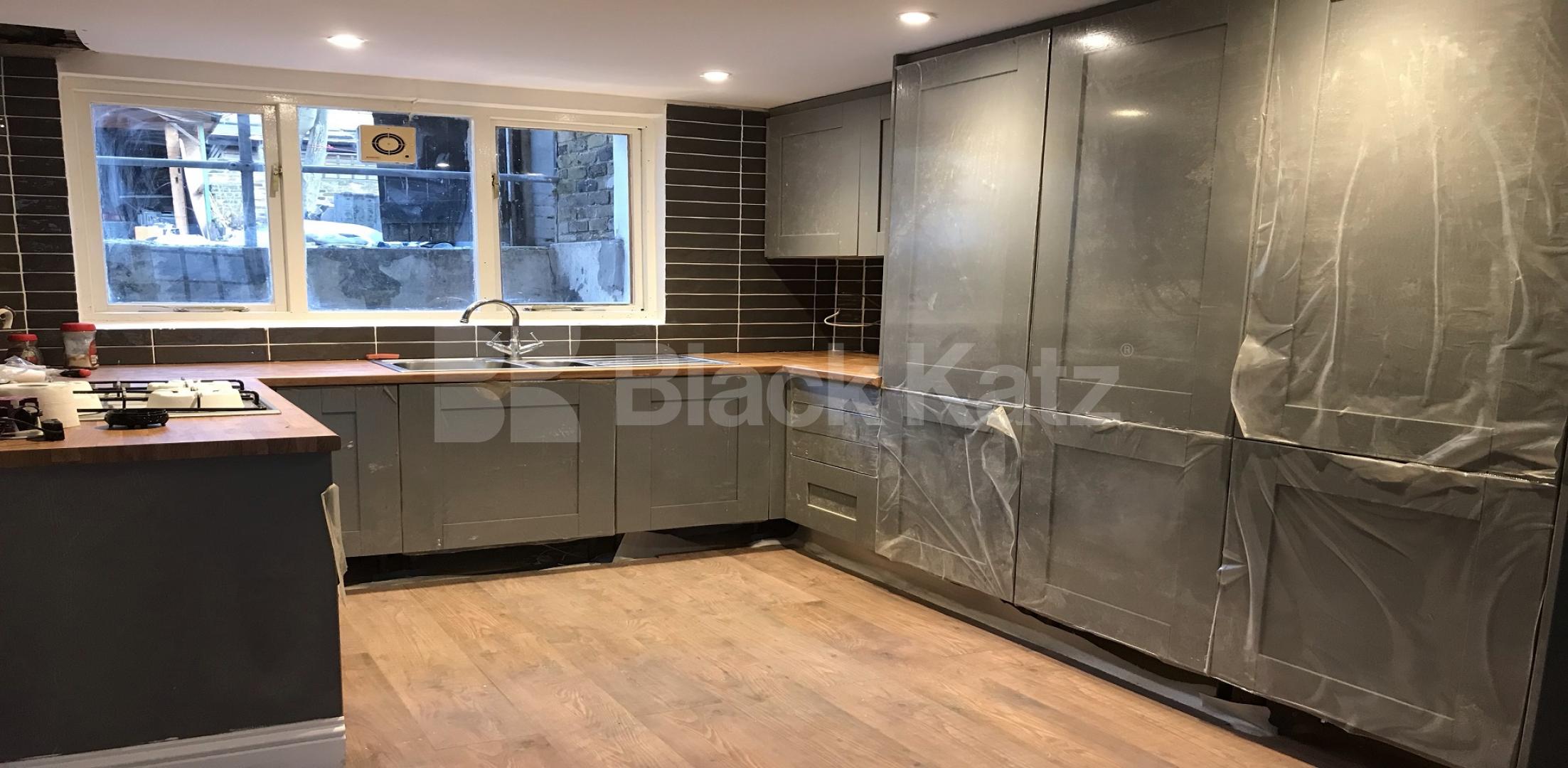 Located on this quiet cul-de-sac this property is arranged over three floors Trafalgar Grove, Greenwich