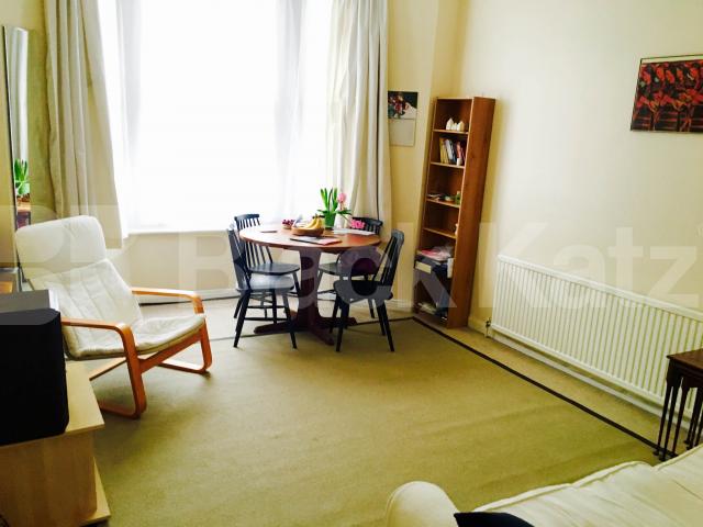 			NEW INSTRUCTION , 2 Bedroom, 1 bath, 1 reception Apartment			 Rita Road, Vauxhall