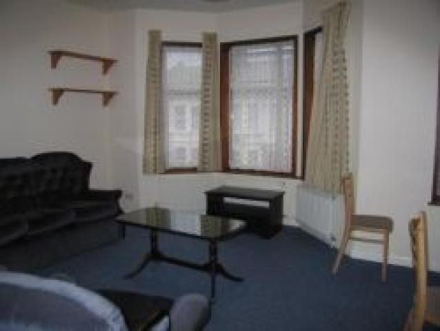 			2 Bedroom, 1 bath, 1 reception Flat			 Gowan Road, WILLESDEN GREEN NW10