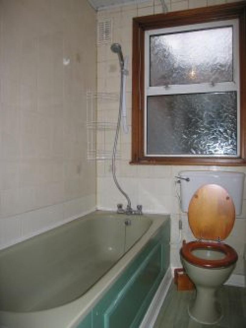 			2 Bedroom, 1 bath, 1 reception Flat			 Gowan Road, WILLESDEN GREEN NW10