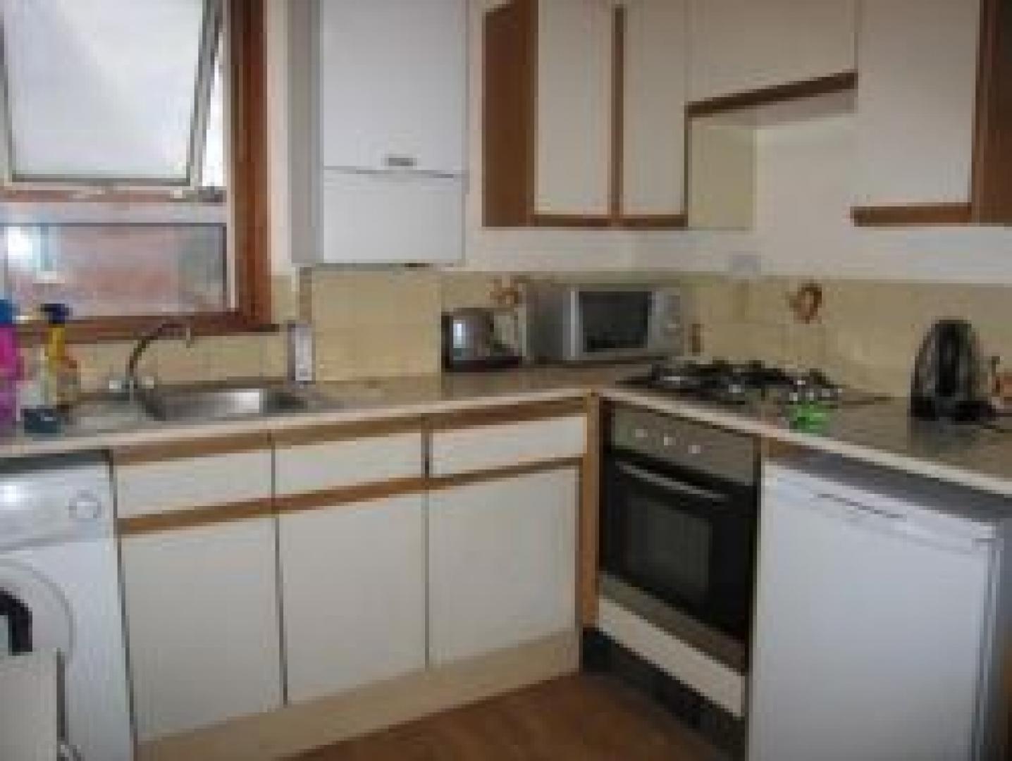 			2 Bedroom, 1 bath, 1 reception Flat			 Gowan Road, WILLESDEN GREEN NW10