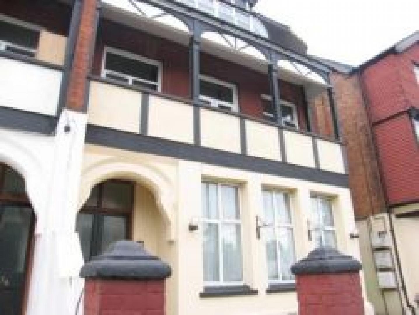 			1 Bedroom, 1 bath, 1 reception Flat			 Willesden Lane, WILLESDEN GREEN NW2