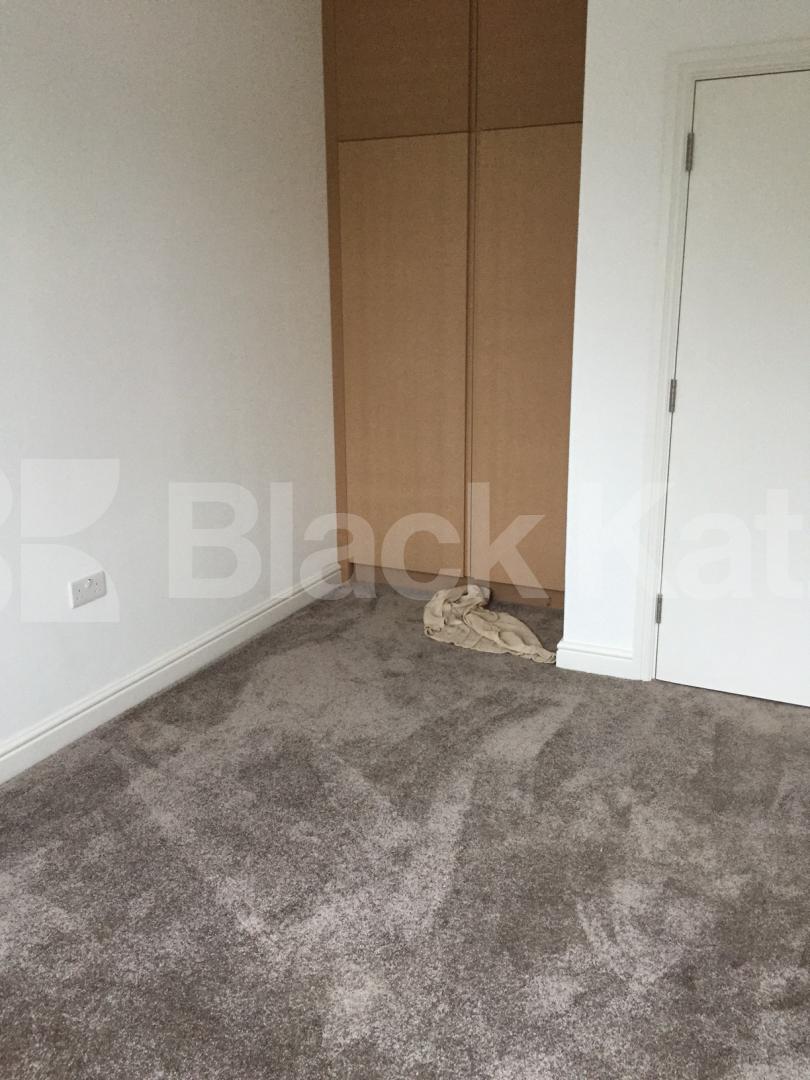 			NEW INSTRUCTION!, 3 Bedroom, 1 bath, 1 reception Flat			 Hillmarton Road, ISLINGTON