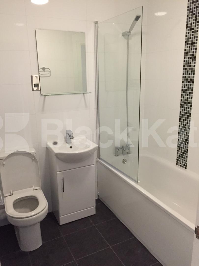 			NEW INSTRUCTION!, 3 Bedroom, 1 bath, 1 reception Flat			 Hillmarton Road, ISLINGTON