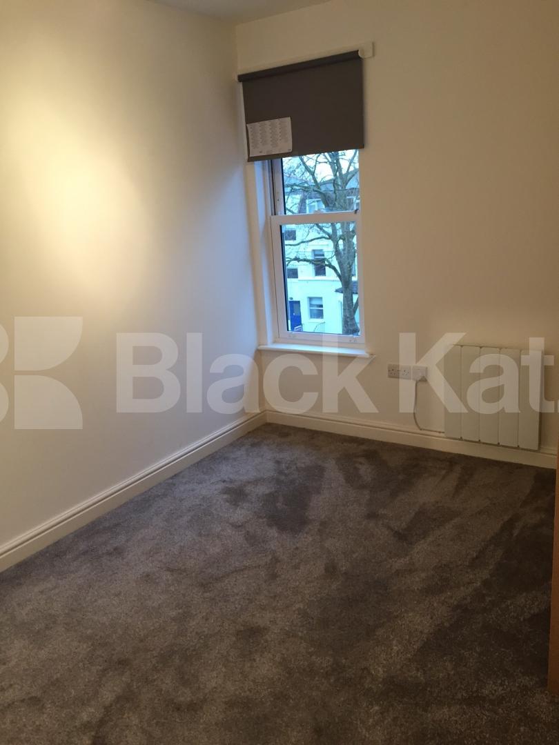 			NEW INSTRUCTION!, 1 Bedroom, 1 bath, 1 reception Flat			 Hillmarton Road, ISLINGTON