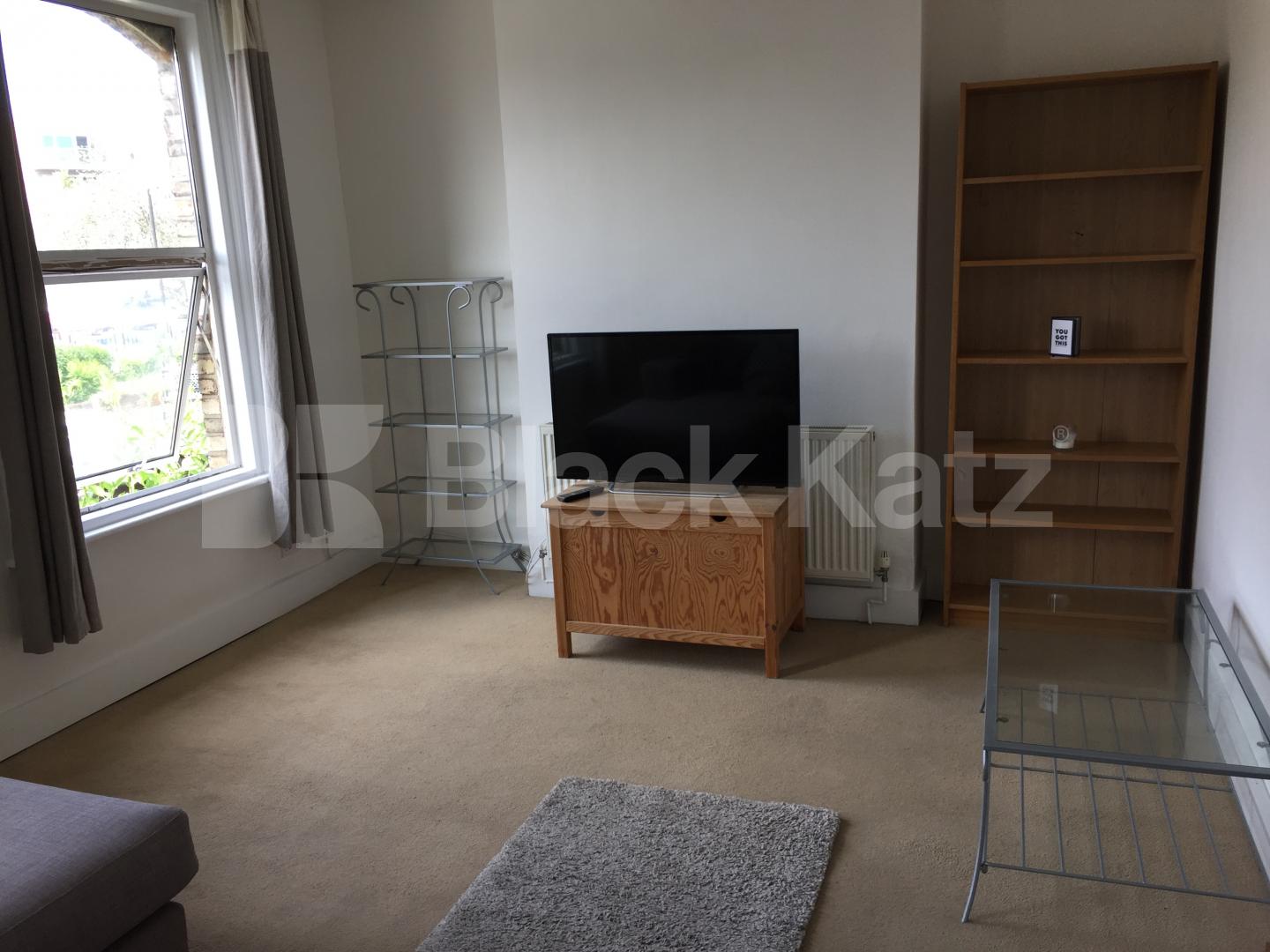 			New Instruction!, 1 Bedroom, 1 bath, 1 reception Flat			 Park Road , Crouch End