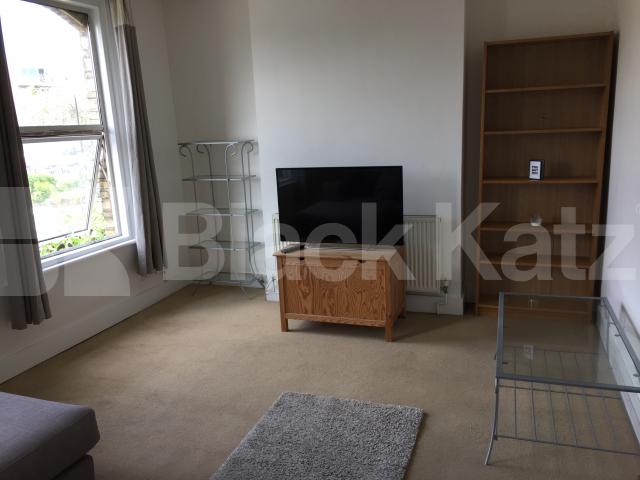 			New Instruction!, 1 Bedroom, 1 bath, 1 reception Flat			 Park Road , Crouch End