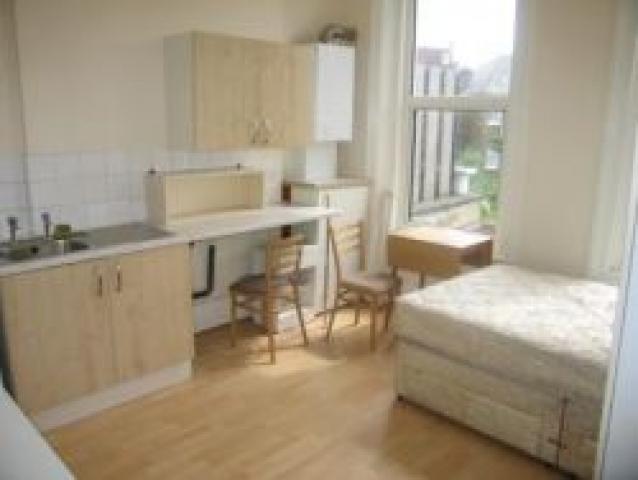 			Studio Apartment, 1 bath, 1 reception Studio			 Fordwych Road, WEST HAMPSTEAD NW2