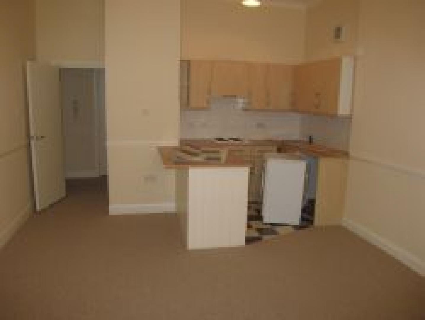 			3 Bedroom, 1 bath, 1 reception Flat			 Walm Lane, WILLESDEN GREEN