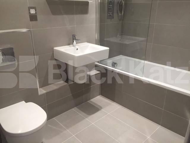 			New Instruction - Free admin and referencing for limited time only!, 2 Bedroom, 1 bath, 1 reception Apartment			 Dove Road, CANONBURY 