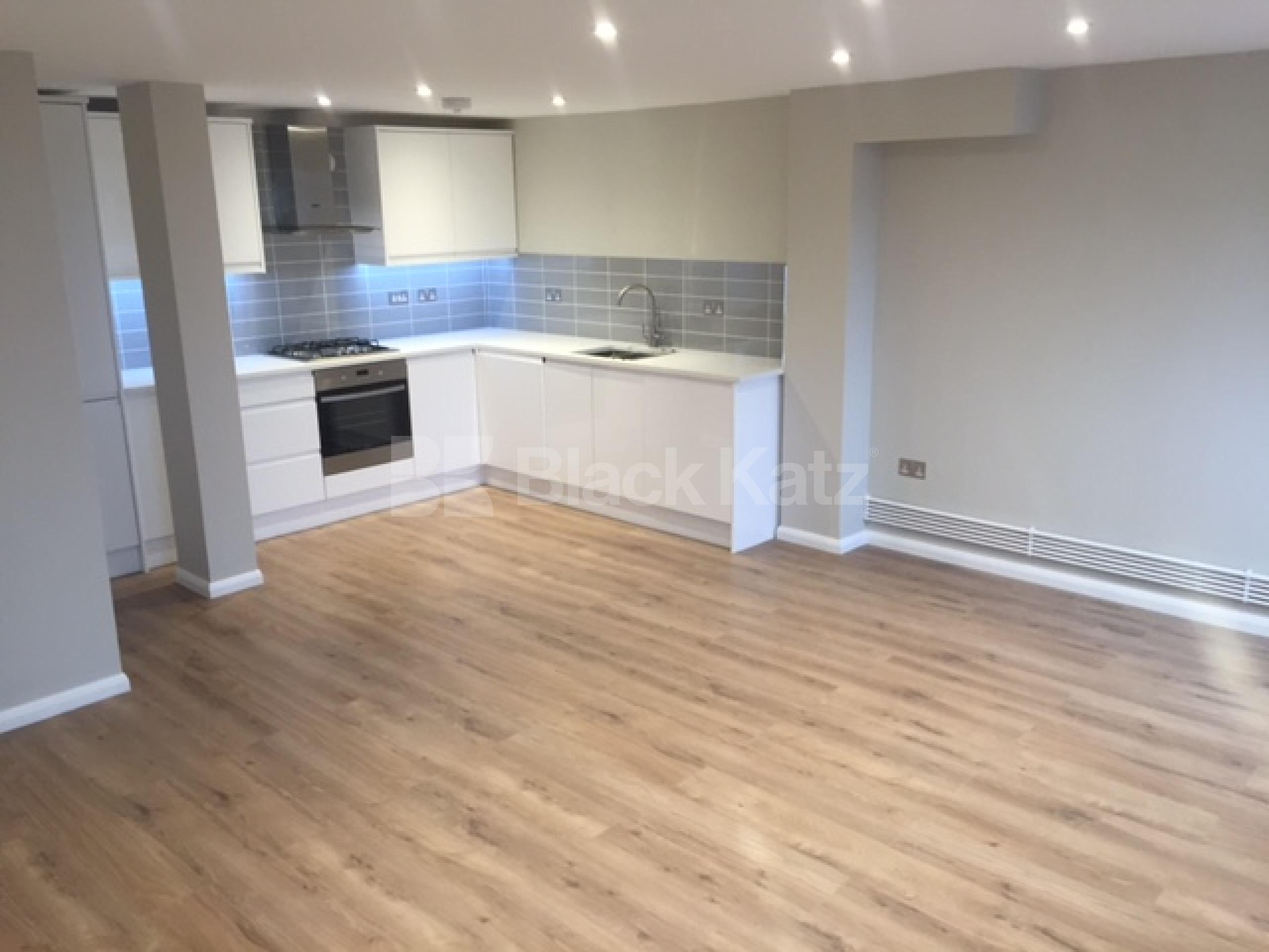 			New Instruction - Free admin and referencing for limited time only!, 2 Bedroom, 1 bath, 1 reception Apartment			 Dove Road, CANONBURY  N1