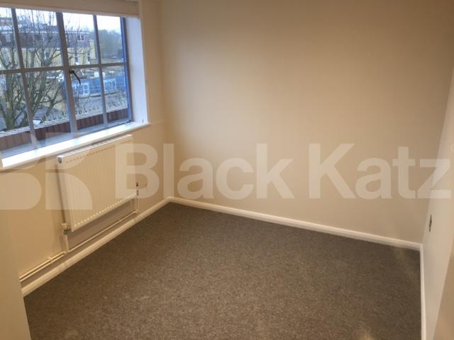 			New Instruction - Free admin and referencing for limited time only!, 2 Bedroom, 1 bath, 1 reception Apartment			 Dove Road, CANONBURY 