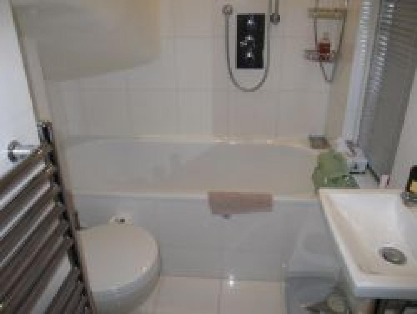 			1 Bedroom, 1 bath, 1 reception Flat			 Stanford Close, Hampstead NW3