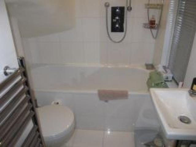 			1 Bedroom, 1 bath, 1 reception Flat			 Stanford Close, Hampstead NW3