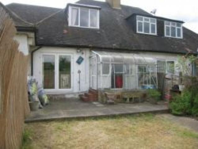 			NEW INSTRUCTION, 4 Bedroom, 1 bath, 1 reception House			 Sanderstead avenue, GOLDERS GREEN