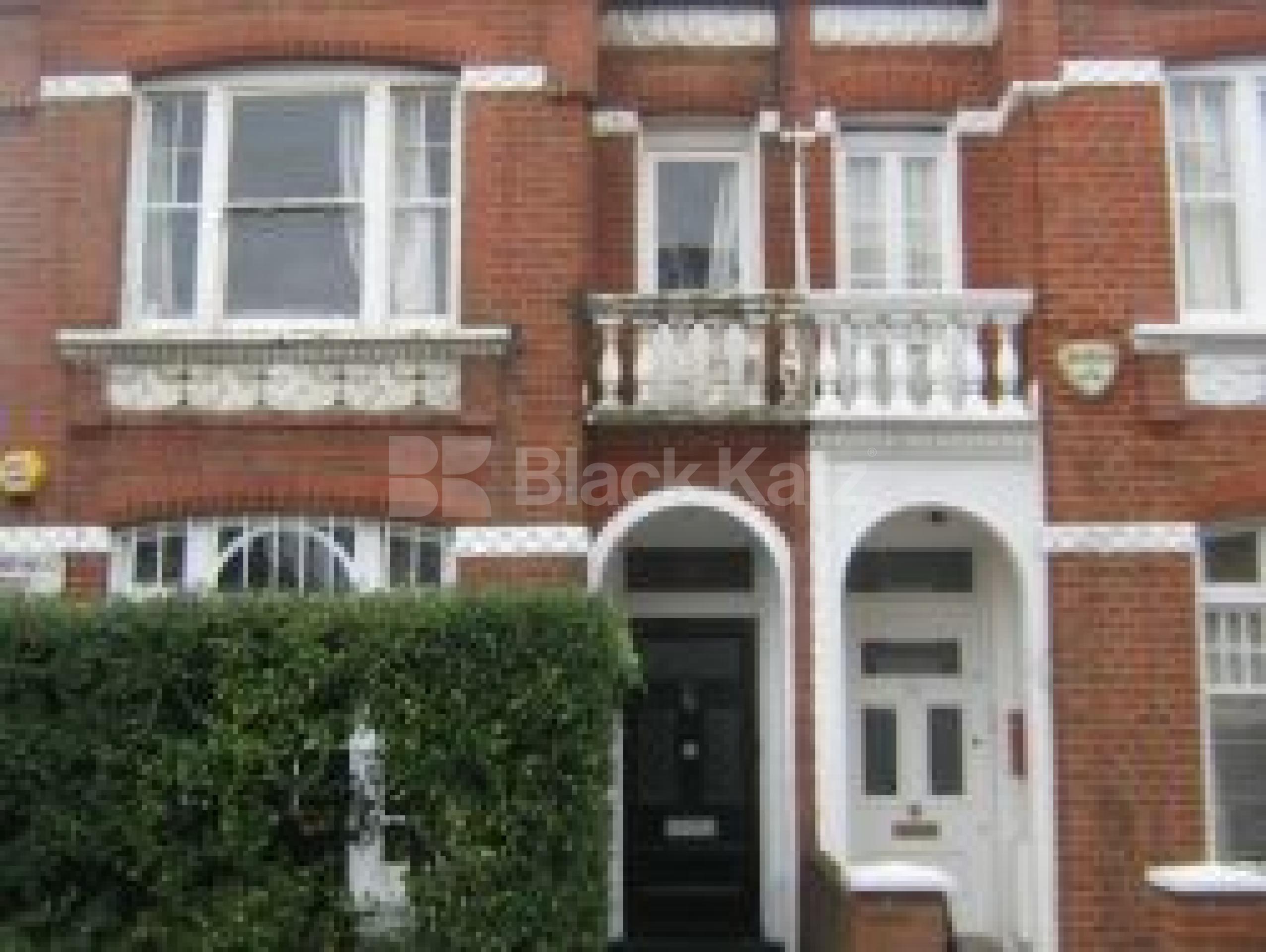			LET, 3 Bedroom, 1 bath, 1 reception Flat			 Wandsworth Bridge Road, Fulham/Parsons Green SW6