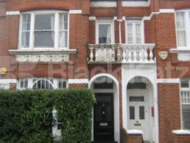 			LET, 3 Bedroom, 1 bath, 1 reception Flat			 Wandsworth Bridge Road, Fulham/Parsons Green