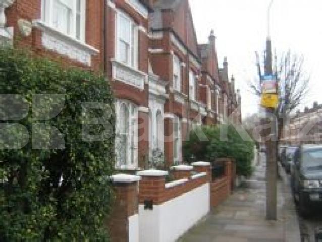 			LET, 3 Bedroom, 1 bath, 1 reception Flat			 Wandsworth Bridge Road, Fulham/Parsons Green