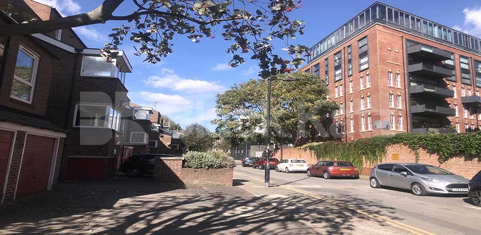 			NEW INSTRUCTION, 4 Bedroom, 1 bath, 1 reception Apartment			 Prioress Street, Borough 