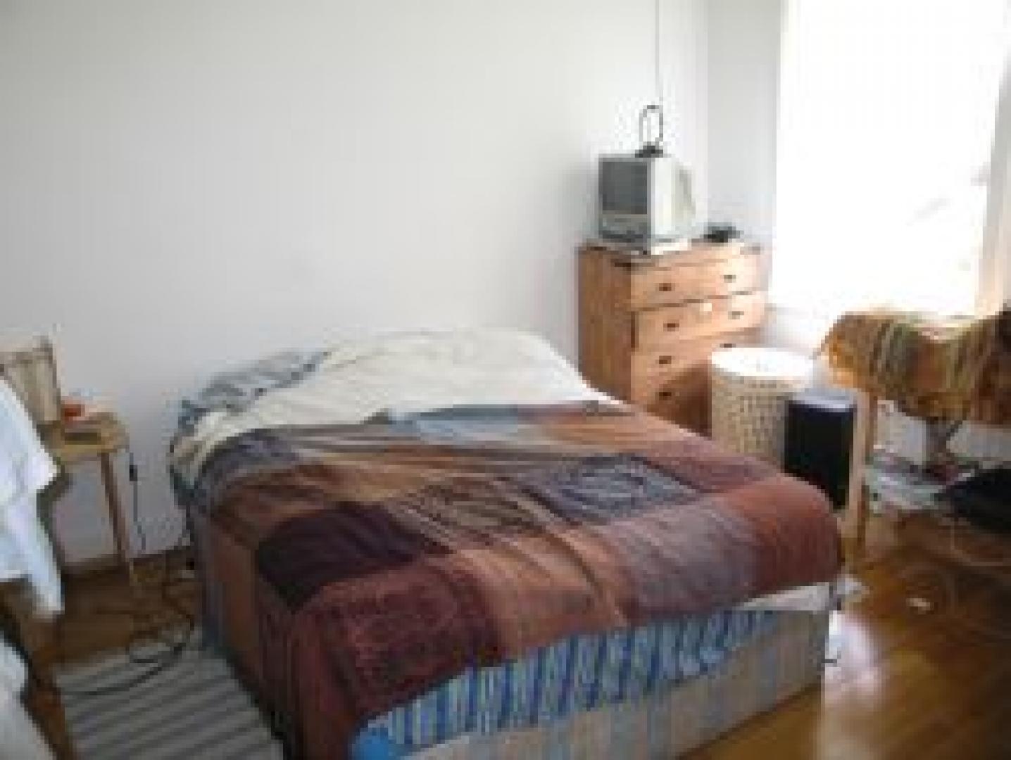 			NEW INSTRUCTION, 3 Bedroom, 1 bath, 1 reception Flat			 Brondesbury Park, BRONDESBURY