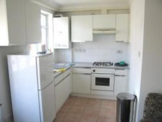 			VIEWINGS ARE HIGHLY RECOMMENDED, 2 Bedroom, 1 bath, 1 reception Flat			 Bramston Road, WILLESDEN