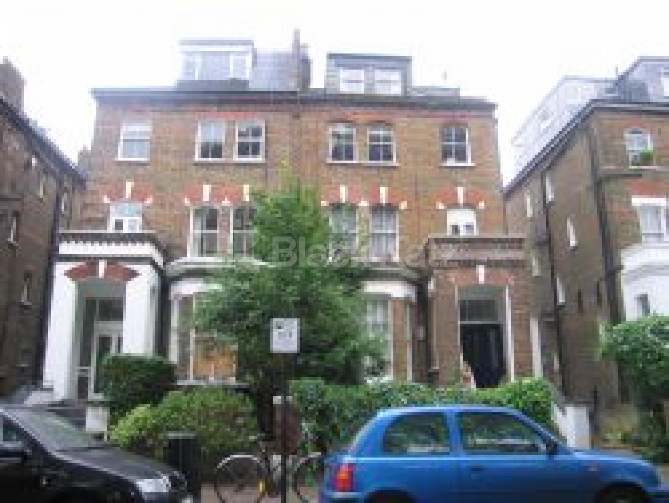 			NEW INSTRUCTION!, 2 Bedroom, 1 bath, 1 reception Flat			 Parkhill Road, BELSIZE PARK NW3