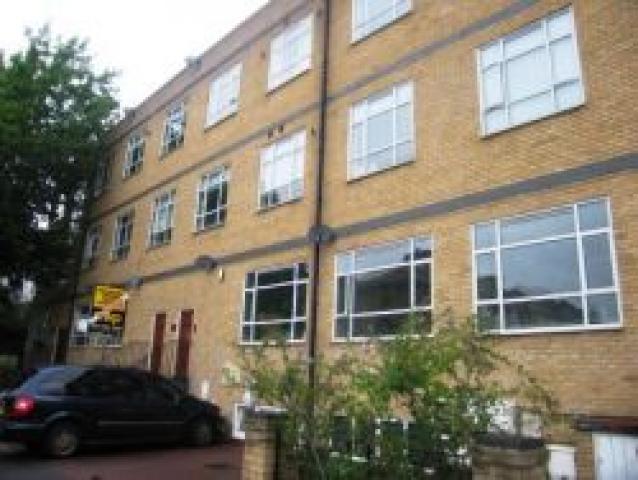 			Studio Apartment, 1 bath, 1 reception Flat			 Maygrove Road, WEST HAMPSTEAD