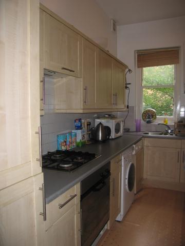			3 Bedroom, 1 bath, 1 reception Flat			 Christchurch Ave, KILBURN/BRONDESBURY