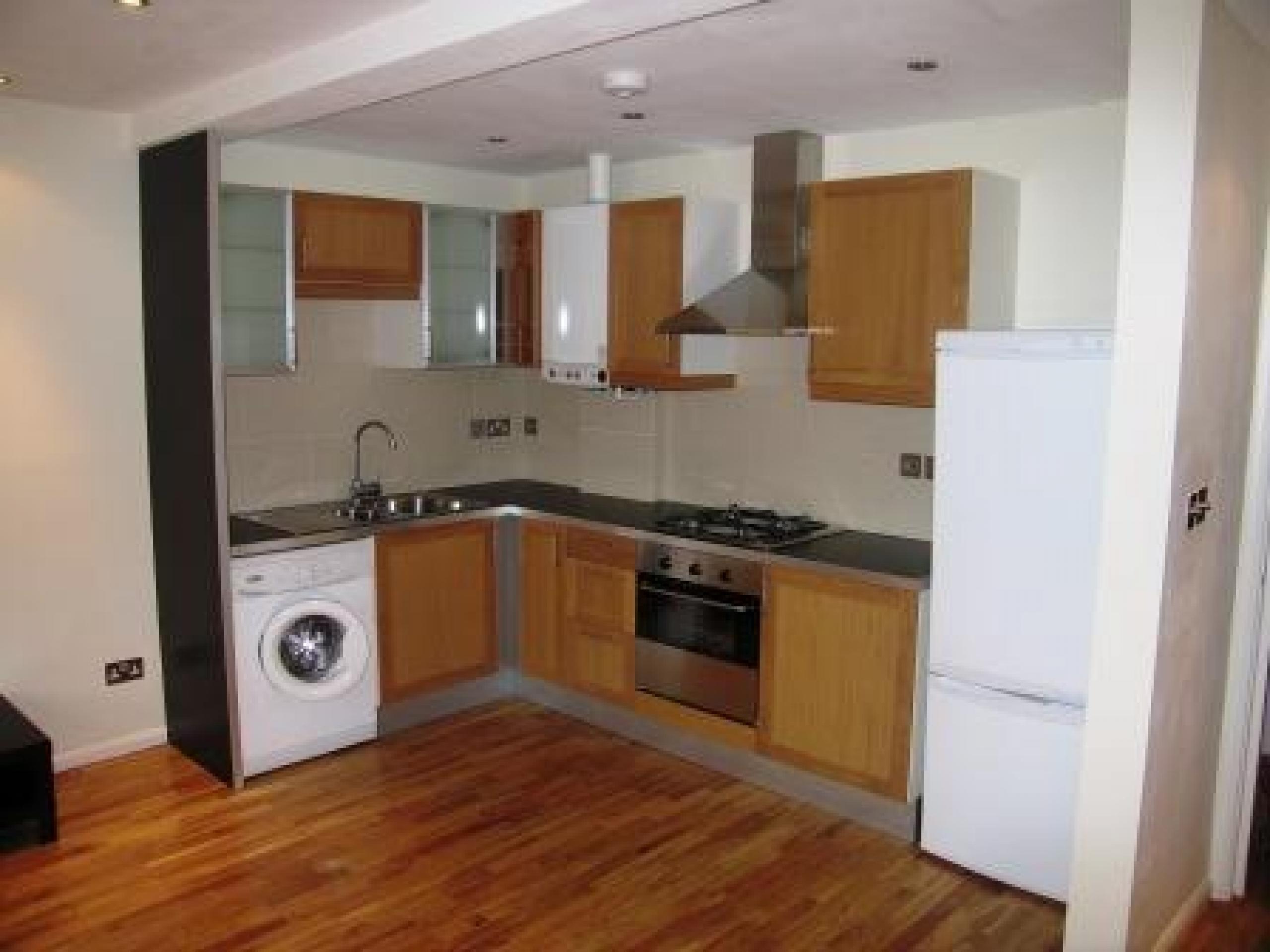 			3 Bedroom, 1 bath, 1 reception Flat			 Shirland Road, MAIDA VALE W9