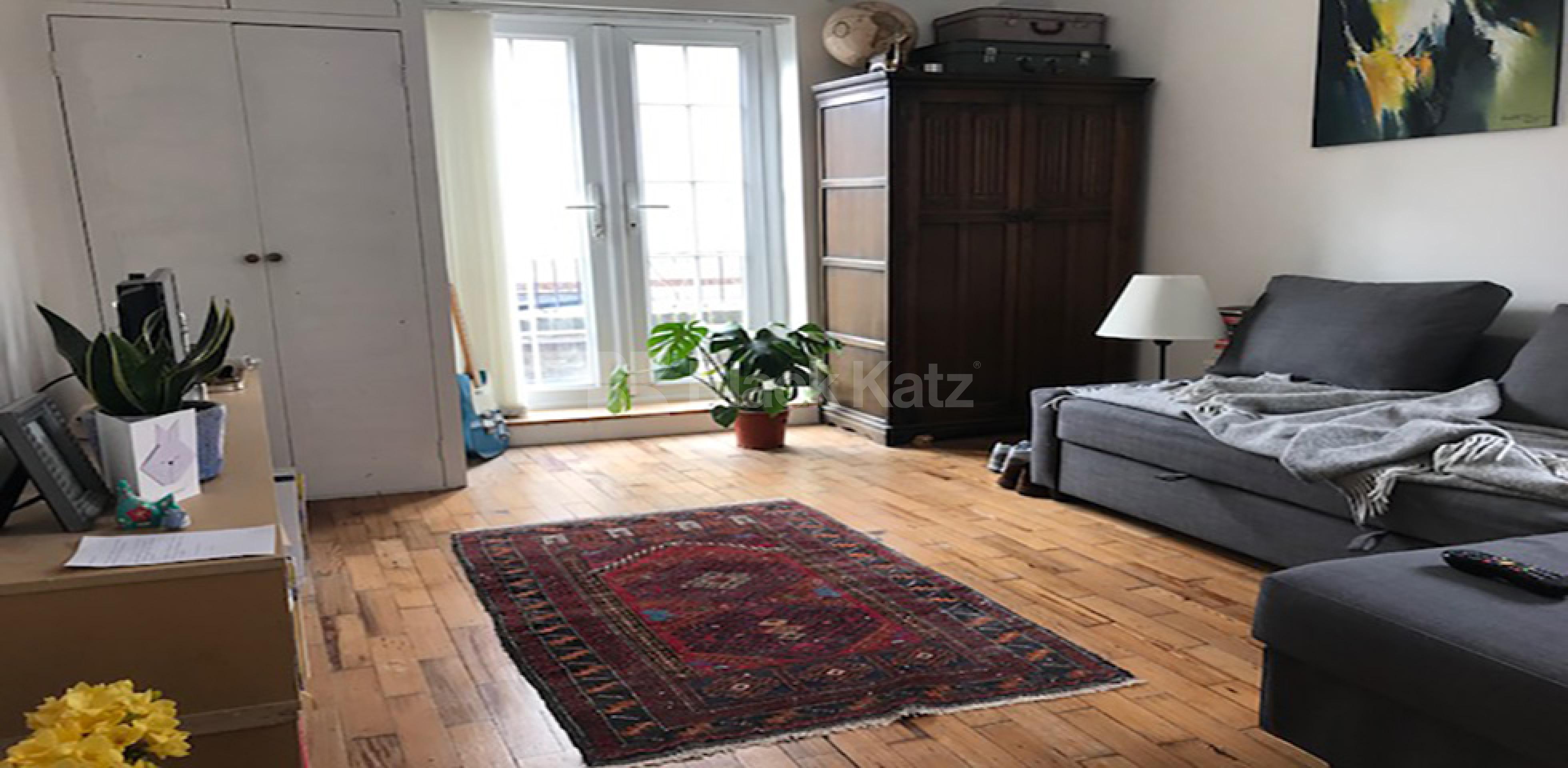 			Studio Apartment, 1 bath, 1 reception Flat			 Weston Park, CROUCH END N8 N8