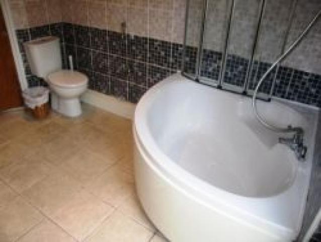 			NEW INSTRUCTION, 2 Bedroom, 1 bath, 1 reception Flat			 Portobello Rd, LADBROKE GROVE