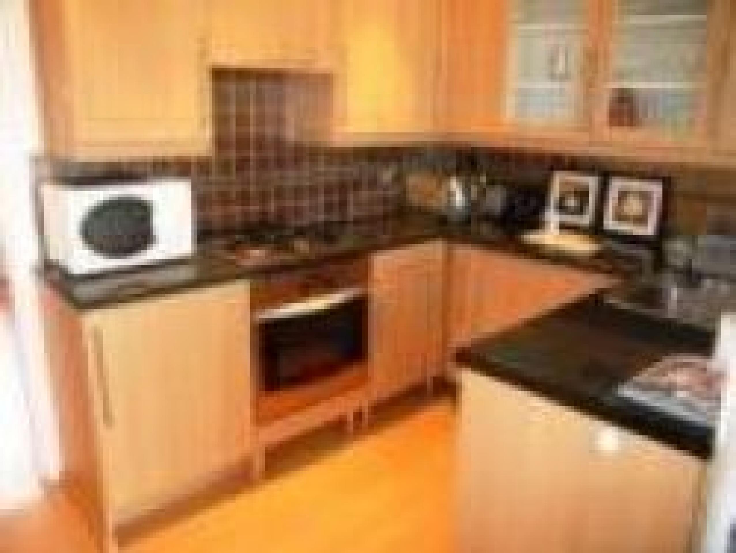 			NEW INSTRUCTION, 2 Bedroom, 1 bath, 1 reception Flat			 Portobello Rd, LADBROKE GROVE W10