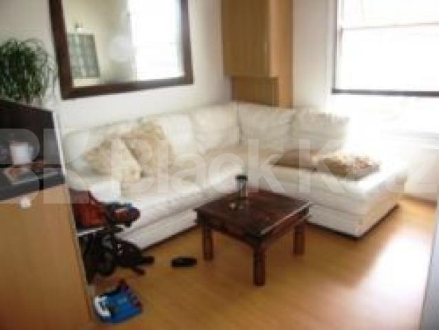 			NEW INSTRUCTION, 2 Bedroom, 1 bath, 1 reception Flat			 Portobello Rd, LADBROKE GROVE