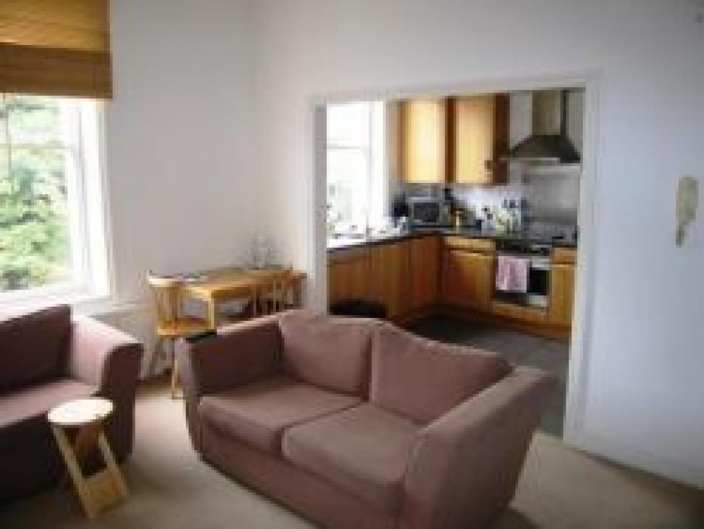 			New Instruciton, 2 Bedroom, 1 bath, 1 reception Flat			 King Henry's Road, PRIMROSE HILL NW3