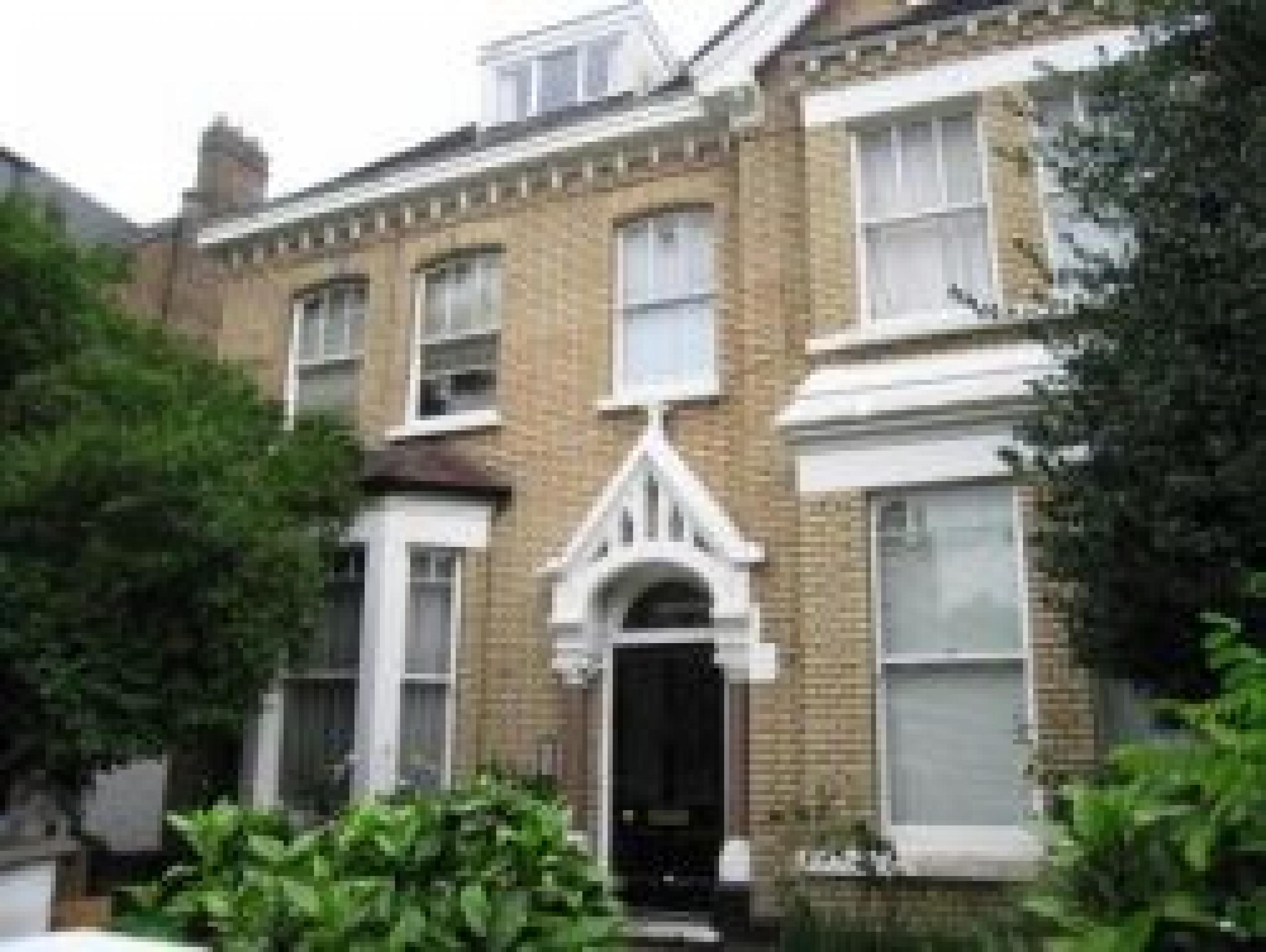 			1 Bedroom, 1 bath, 1 reception Flat			 Priory Road, WEST HAMPSTEAD NW6 NW6