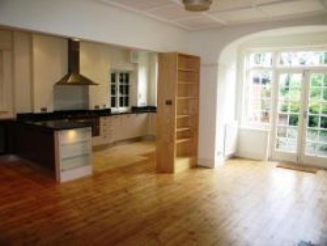 			5 Bedroom, 1 bath, 1 reception House			 West End Lane, WEST HAMPSTEAD NW6