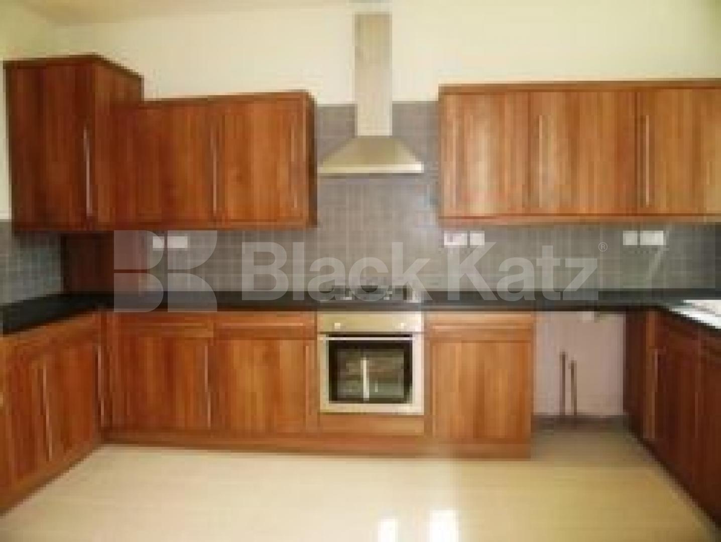 			4 Bedroom, 1 bath, 1 reception Flat			 Fellows Road, SWISS COTTAGE/BELSIZE PARK