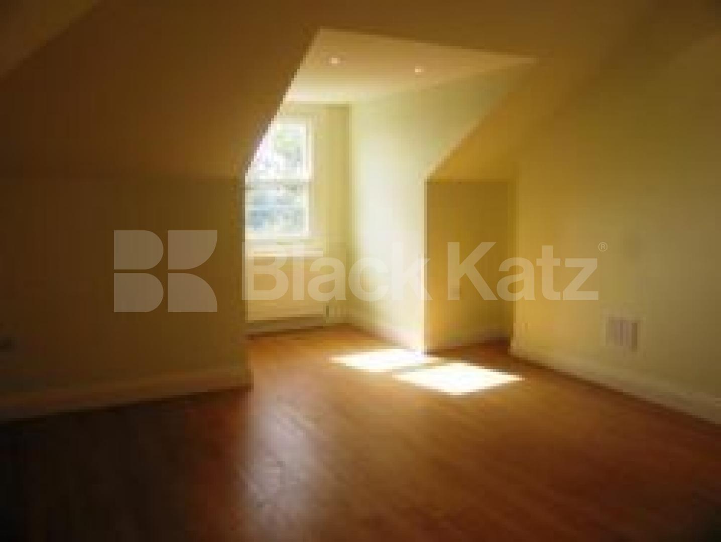 			4 Bedroom, 1 bath, 1 reception Flat			 Fellows Road, SWISS COTTAGE/BELSIZE PARK